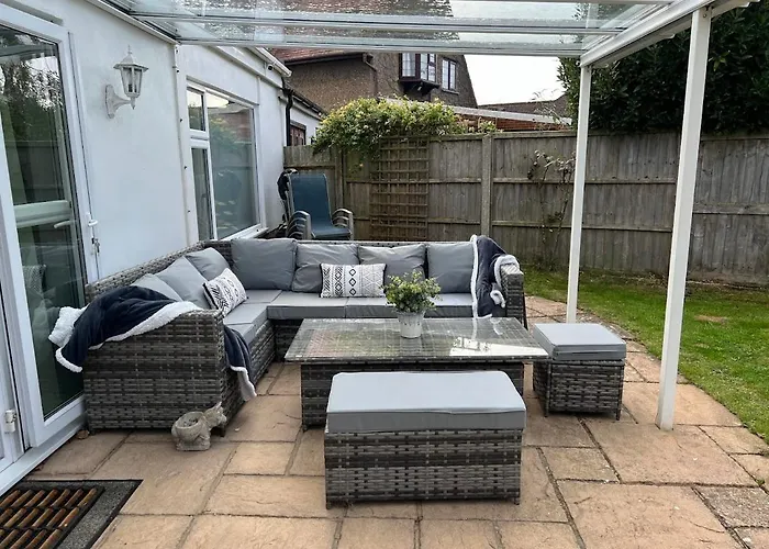 Prime Location - House With Secure Garden